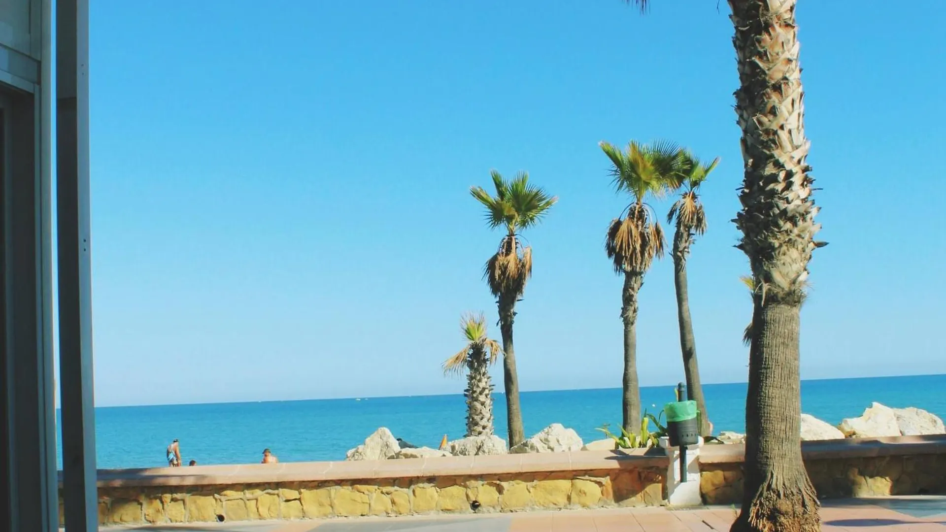 Esplendido Apartamento A Pie De Playa En Torremolinos